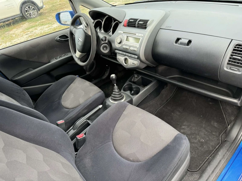 Honda Jazz, снимка 2 - Автомобили и джипове - 47305981