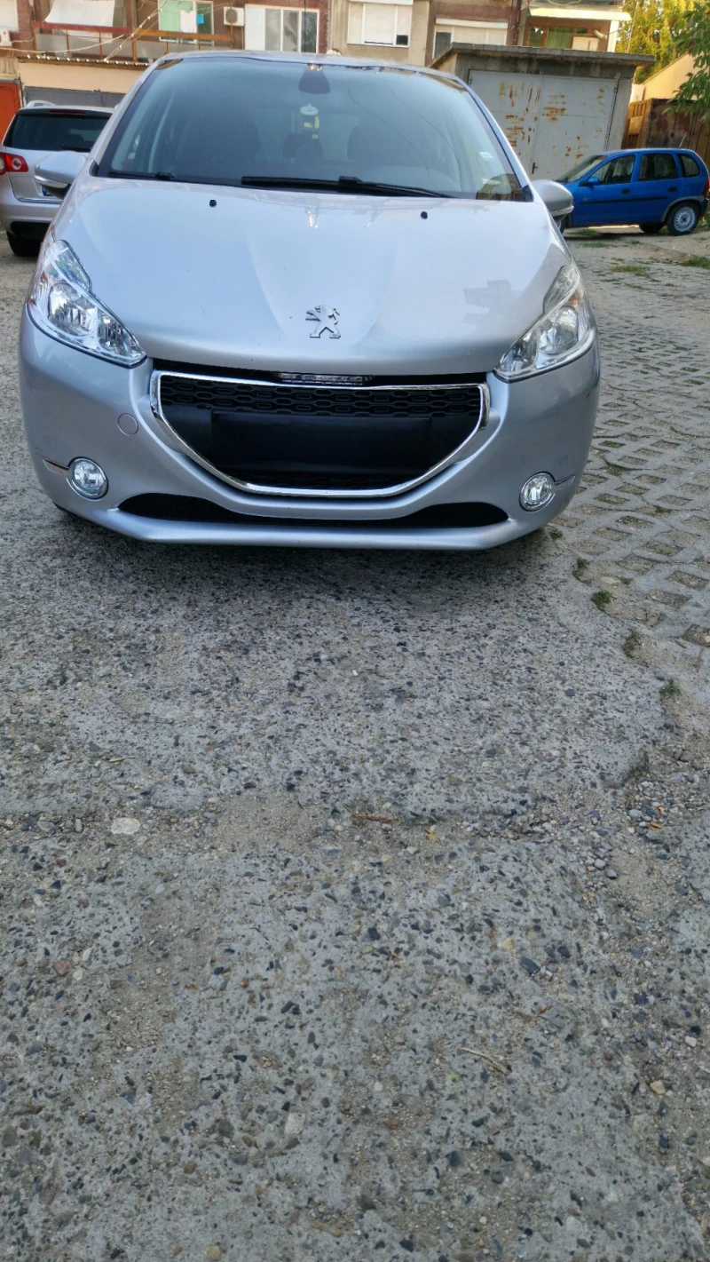 Peugeot 208, снимка 1 - Автомобили и джипове - 48460864