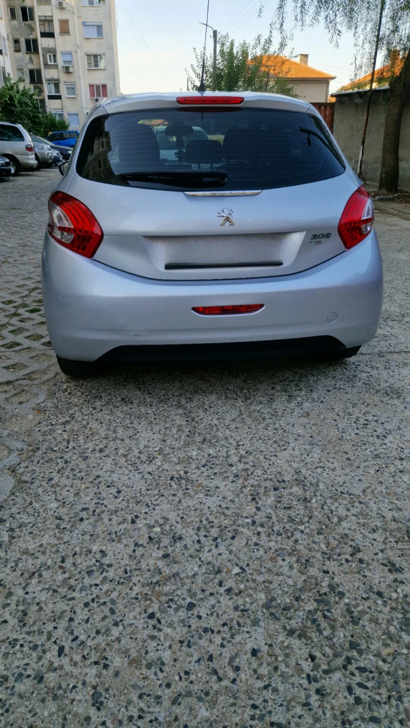 Peugeot 208, снимка 3 - Автомобили и джипове - 48460864