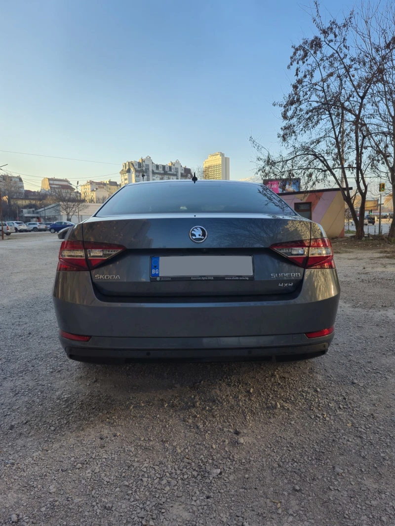 Skoda Superb Laurin & Klement, снимка 11 - Автомобили и джипове - 49177726