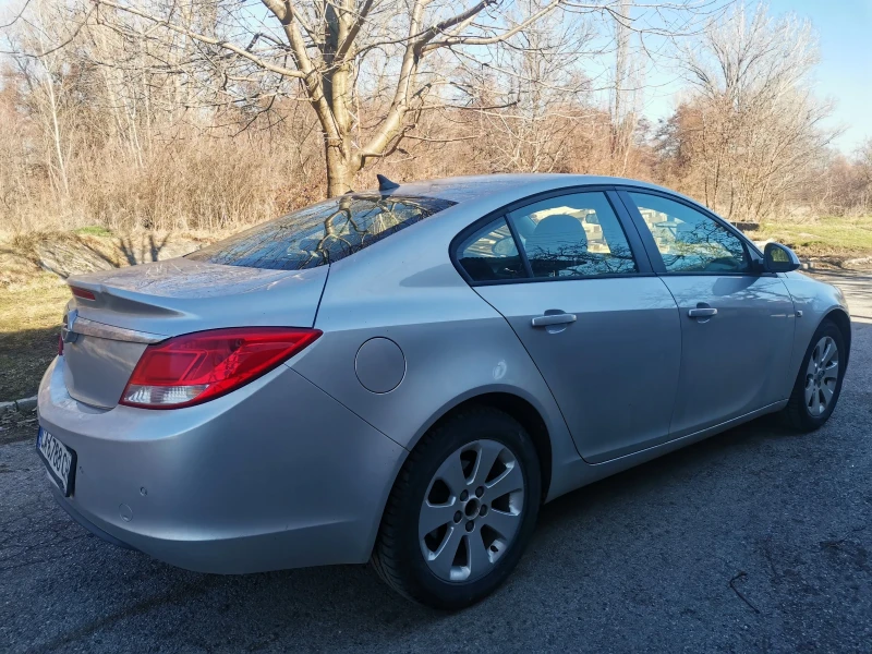 Opel Insignia 1.6i 6ск, снимка 3 - Автомобили и джипове - 49368359