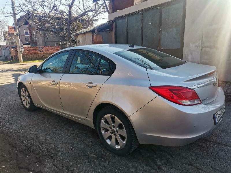 Opel Insignia 1.6i 6ск, снимка 4 - Автомобили и джипове - 49368359