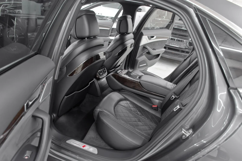 Audi S8 Matrix* 730кс* Stage2, снимка 12 - Автомобили и джипове - 51222772