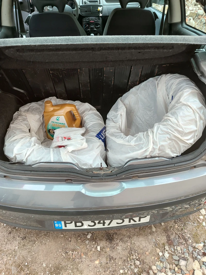 Fiat Punto 1.2 бензин/клима, снимка 10 - Автомобили и джипове - 51701454