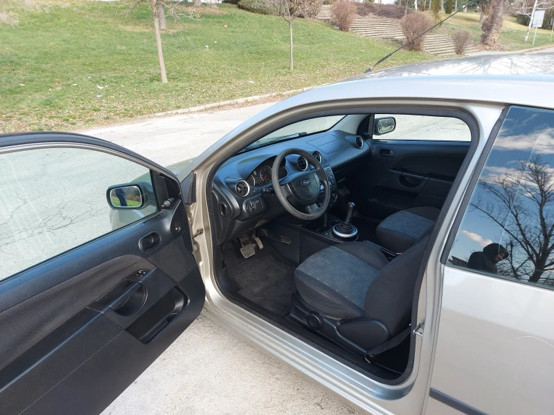 Ford Fiesta, снимка 9 - Автомобили и джипове - 53036110