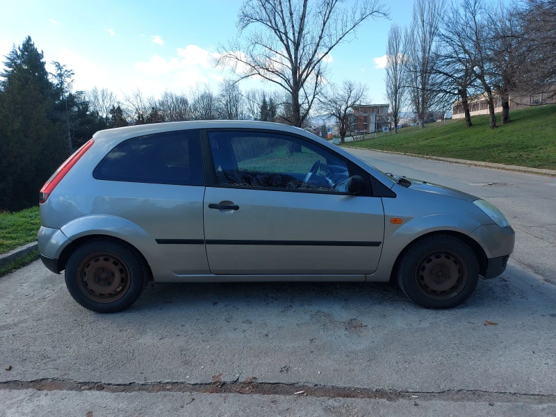 Ford Fiesta, снимка 5 - Автомобили и джипове - 53036110