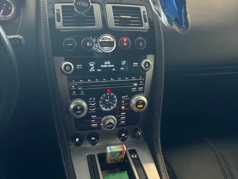 Aston Martin V8 Vantage * 2dr Cpe Sportshift * CARFAX * ЦЕНА ДО БГ, снимка 9 - Автомобили и джипове - 53218650