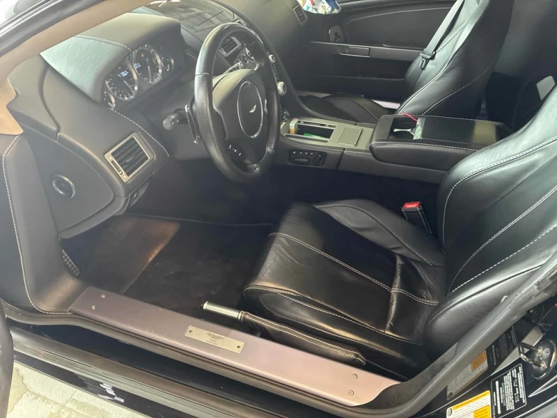 Aston Martin V8 Vantage * 2dr Cpe Sportshift * CARFAX * ЦЕНА ДО БГ, снимка 5 - Автомобили и джипове - 53218650