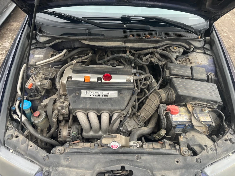 Honda Accord 2.0 SPORT, снимка 12 - Автомобили и джипове - 53453272