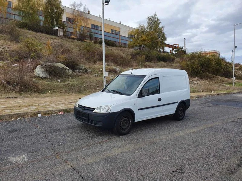 Opel Combo 1.3cdt , снимка 2 - Автомобили и джипове - 27003946