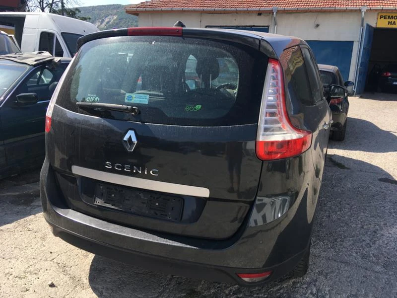 Renault Scenic 1.5DCI, снимка 2 - Автомобили и джипове - 41989889