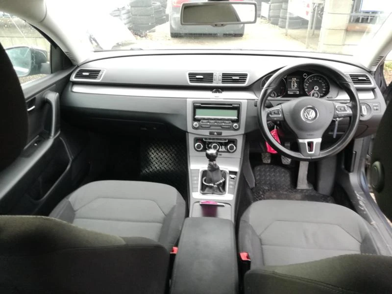 VW Passat 2.0 TDI -CFF, снимка 12 - Автомобили и джипове - 35044690