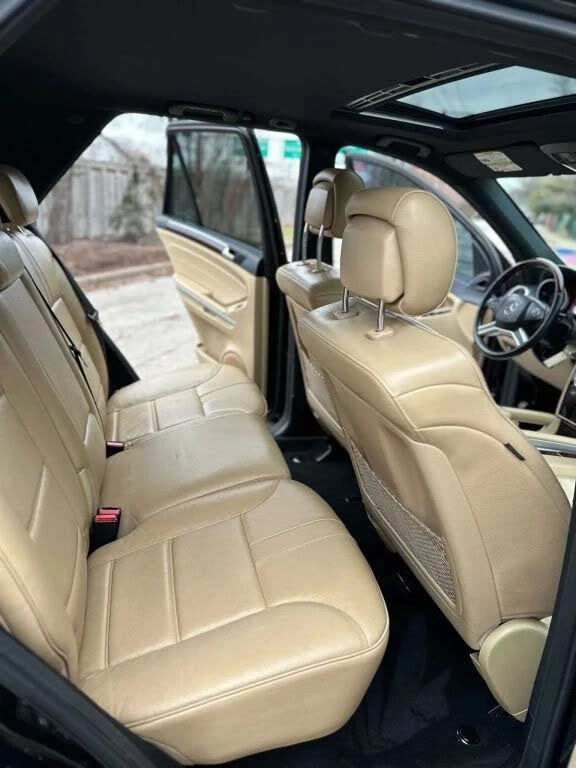 Mercedes-Benz ML 550 * * CARFAX * * АВТО КРЕДИТ * * , снимка 12 - Автомобили и джипове - 52878405