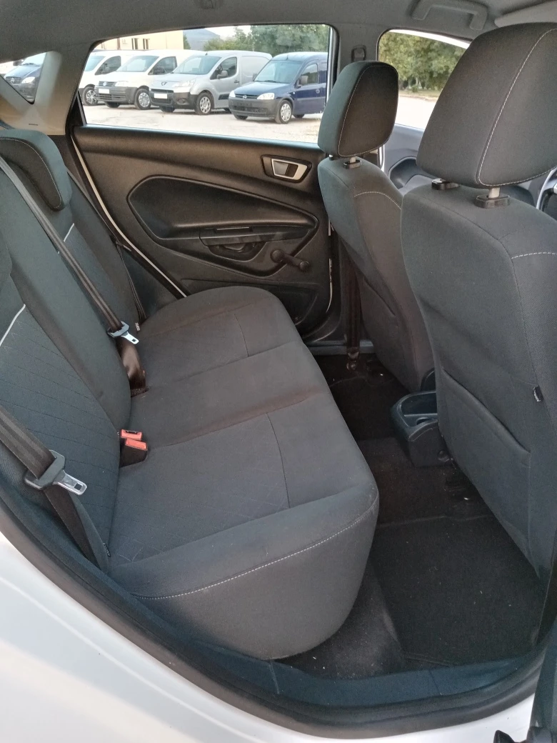 Ford Fiesta 1.6 TDCi Titanium Euro 5B Лизинг, снимка 12 - Автомобили и джипове - 55642413