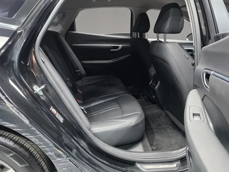 Hyundai Sonata 2.0 Premium, снимка 12 - Автомобили и джипове - 55835842