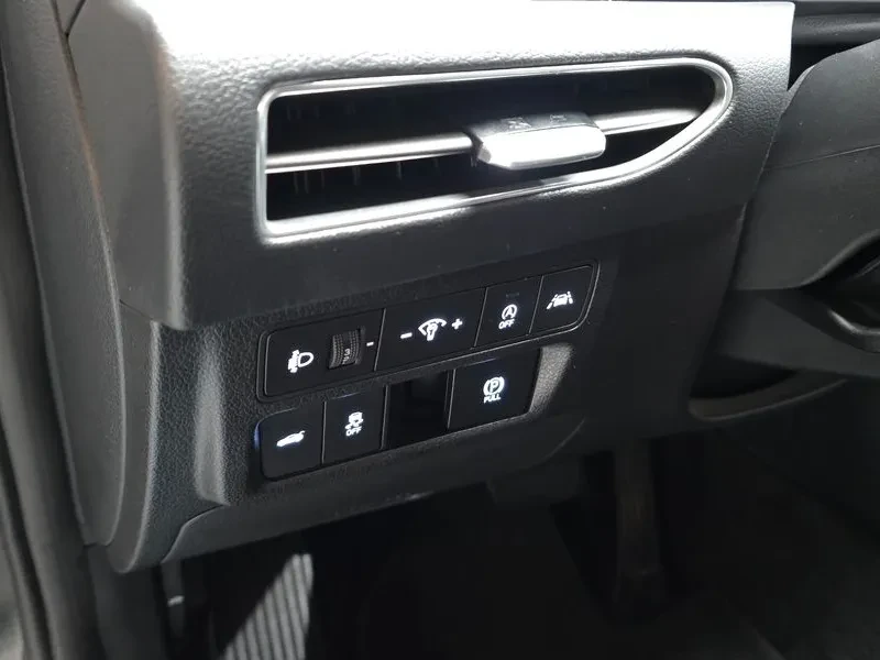 Hyundai Sonata 2.0 Premium, снимка 15 - Автомобили и джипове - 55835842