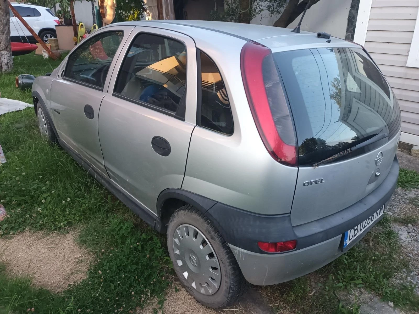 Opel Corsa 1.2 16v бензин - изображение 5