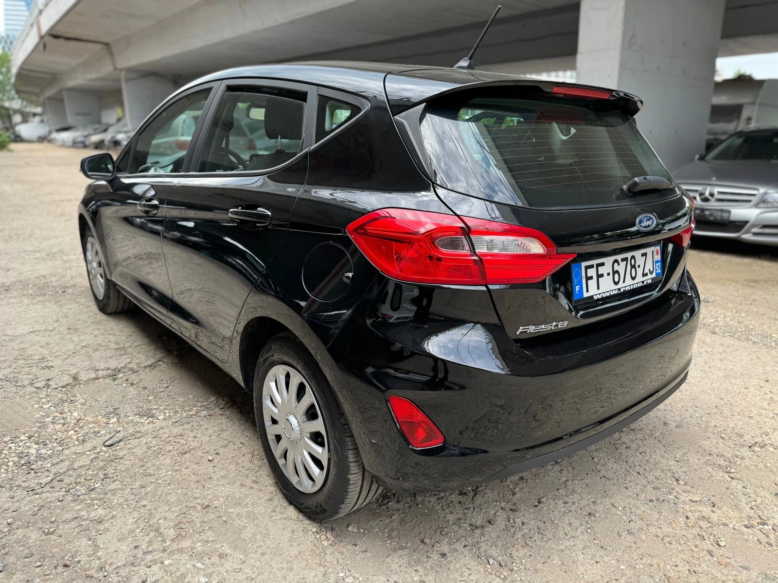 Ford Fiesta NEW-1.1i-EURO6-NAVI-KTEO - изображение 8