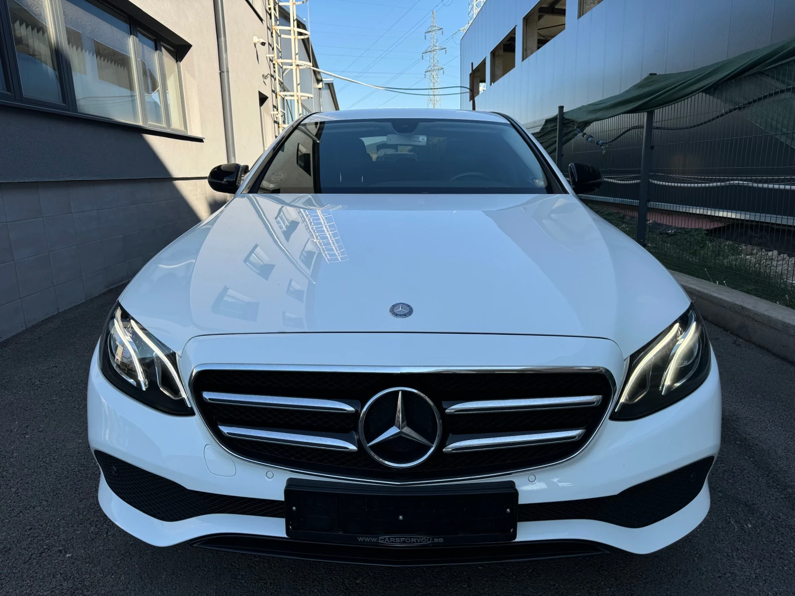 Mercedes-Benz E 220 220d  - [1] 