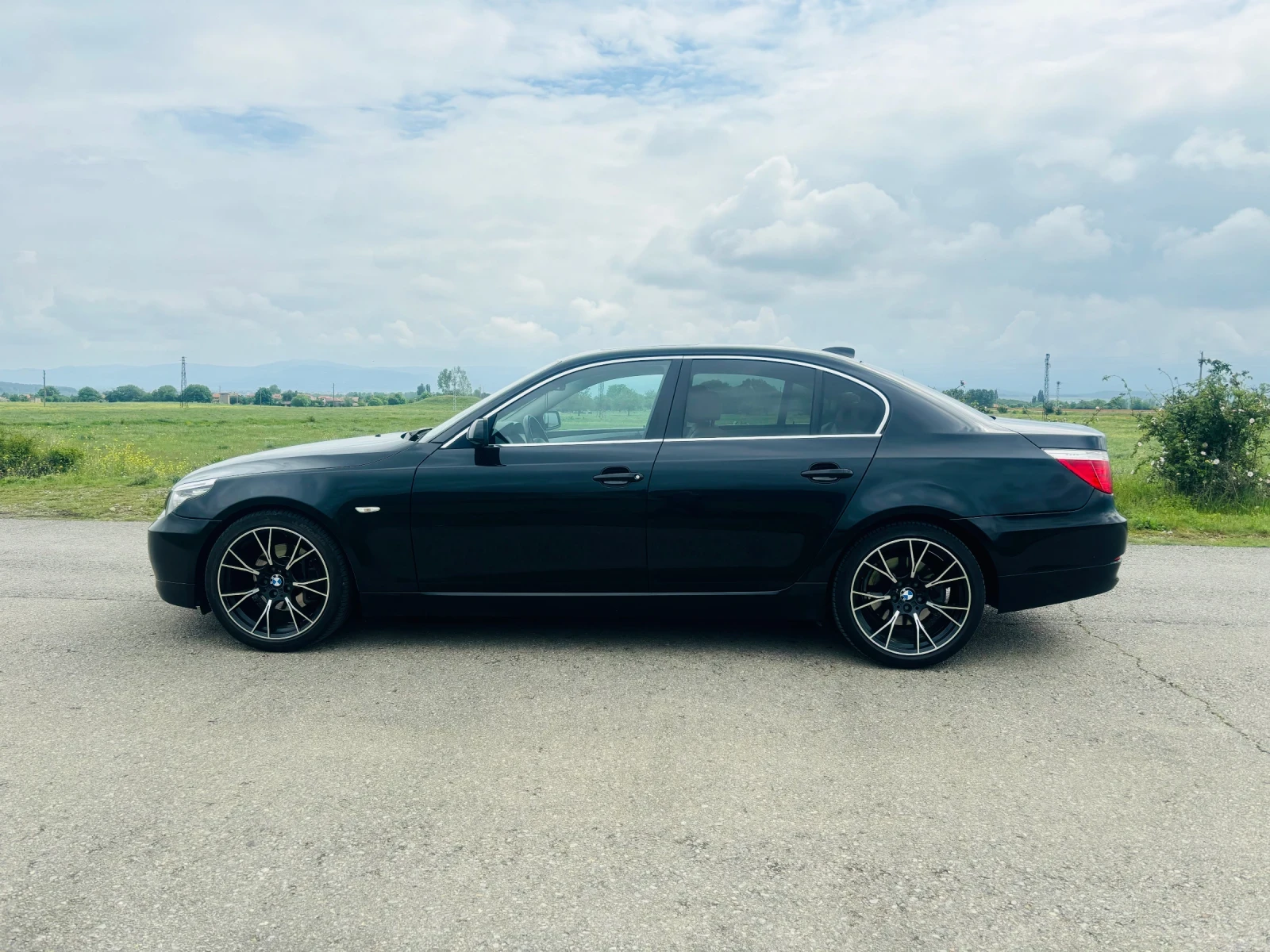 BMW 525 3.0-FACELIFT - изображение 7