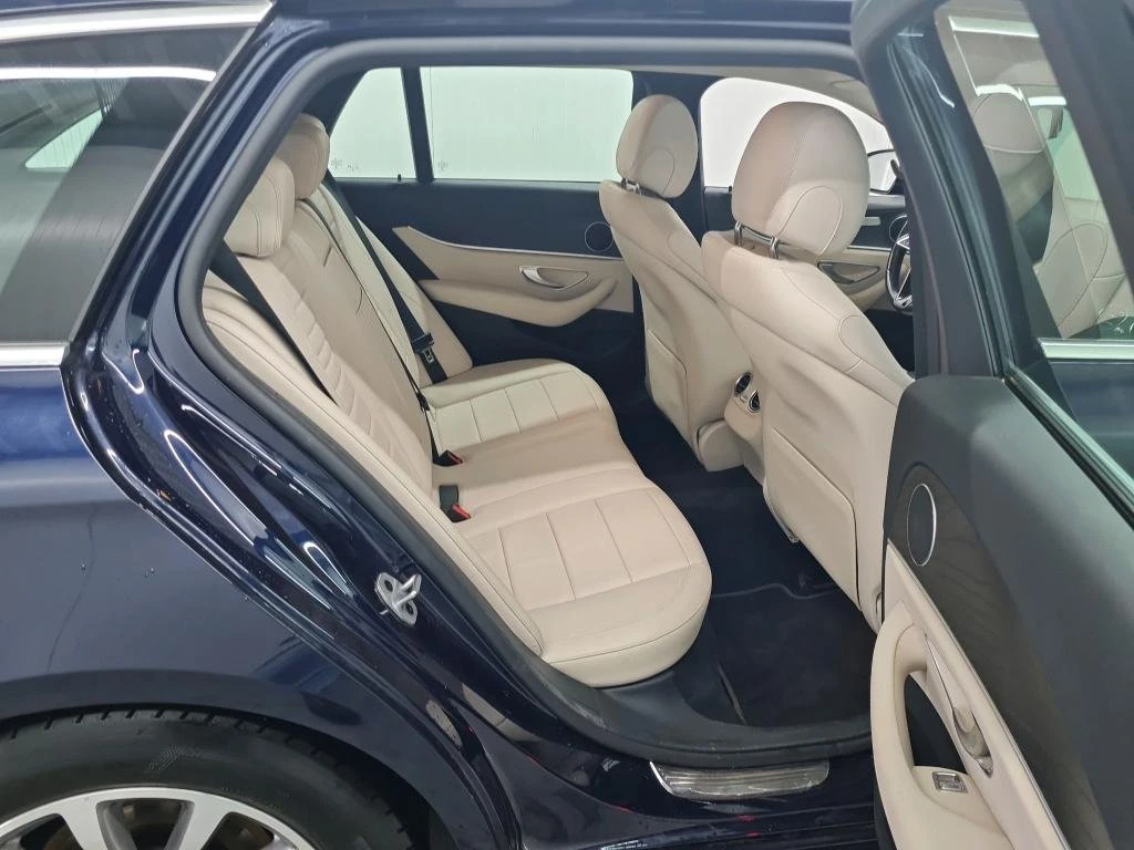 Mercedes-Benz E 200 2000 - изображение 9