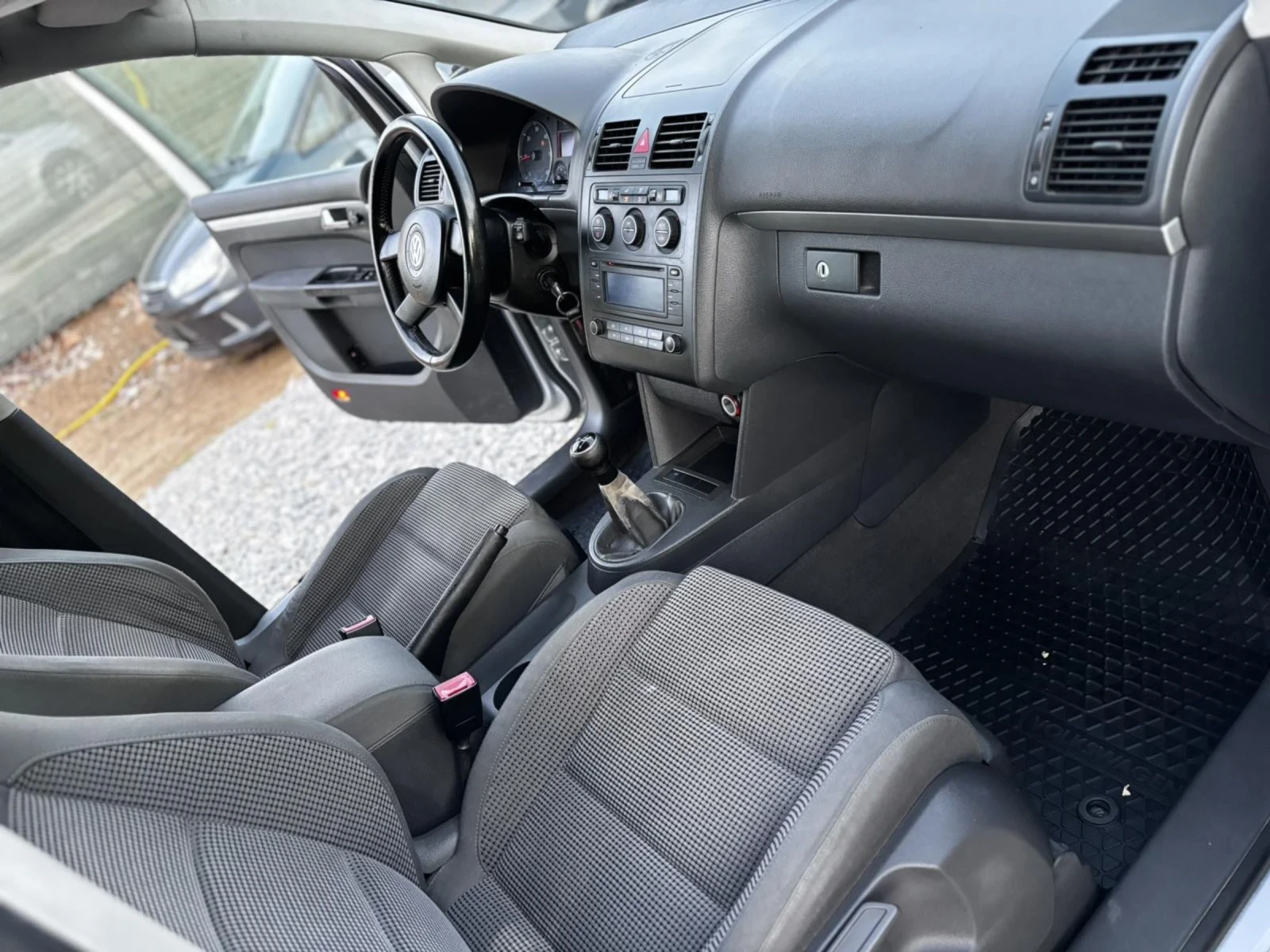 VW Touran 1.9~TDI~ - изображение 10