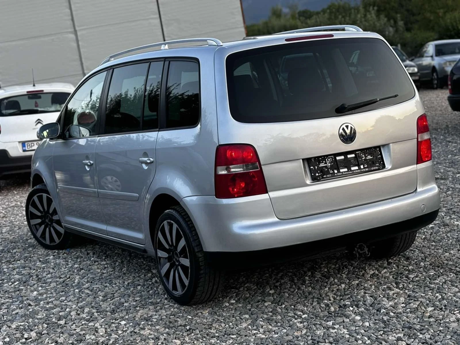 VW Touran 1.9~TDI~ - изображение 5