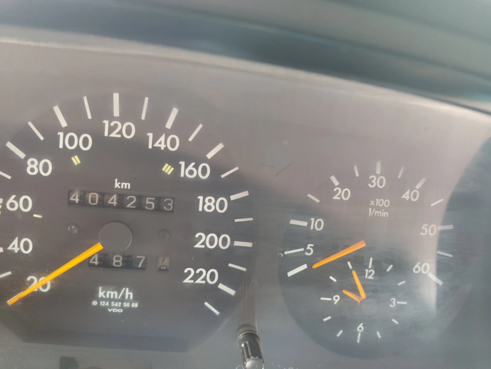 Mercedes-Benz 124  - изображение 7