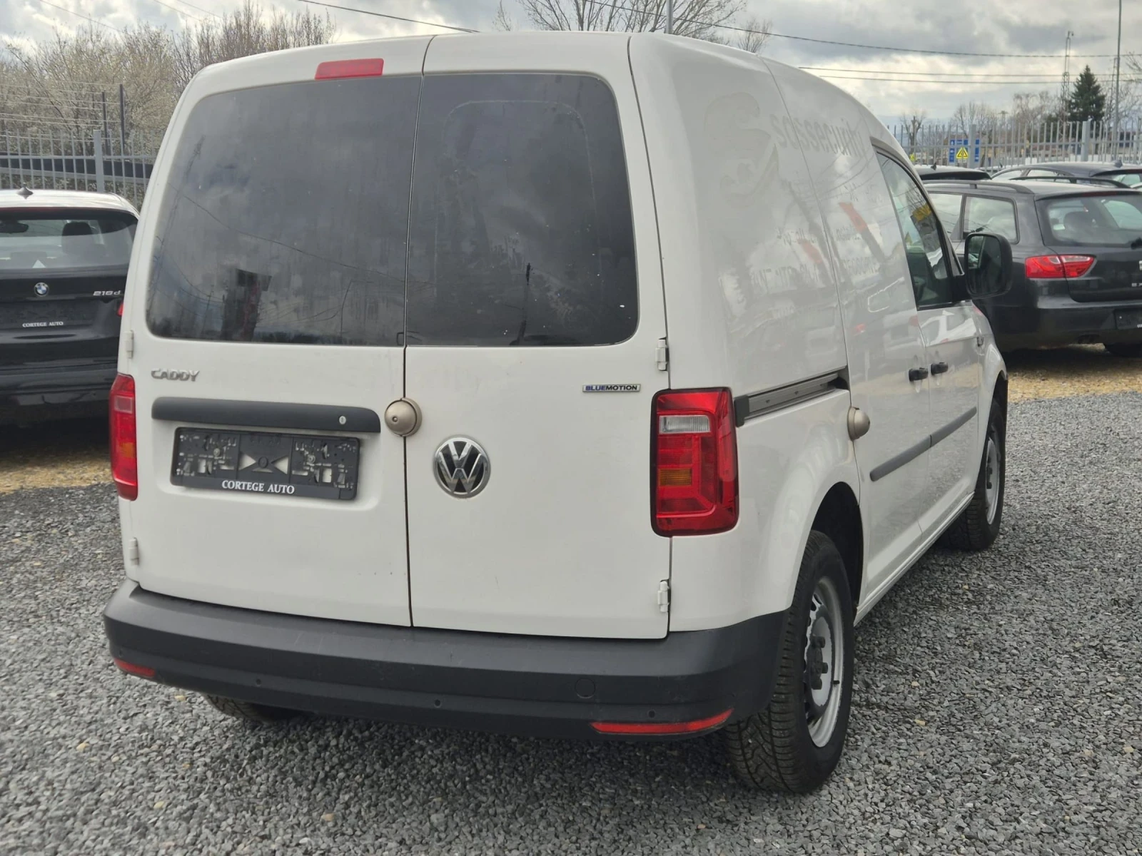 VW Caddy 1.4b Metan, снимка 6 - Автомобили и джипове - 54037059