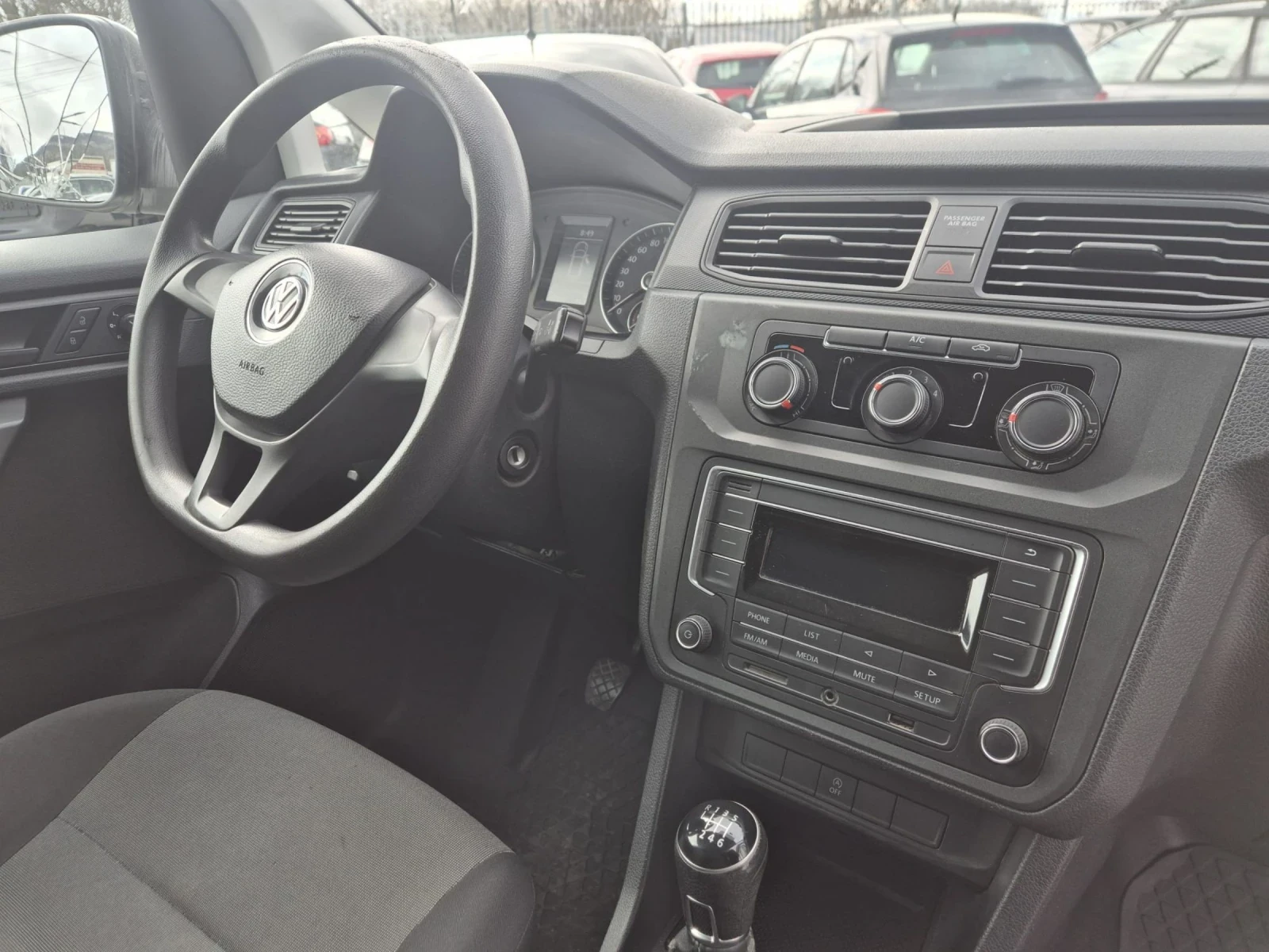 VW Caddy 1.4b Metan, снимка 10 - Автомобили и джипове - 54037059