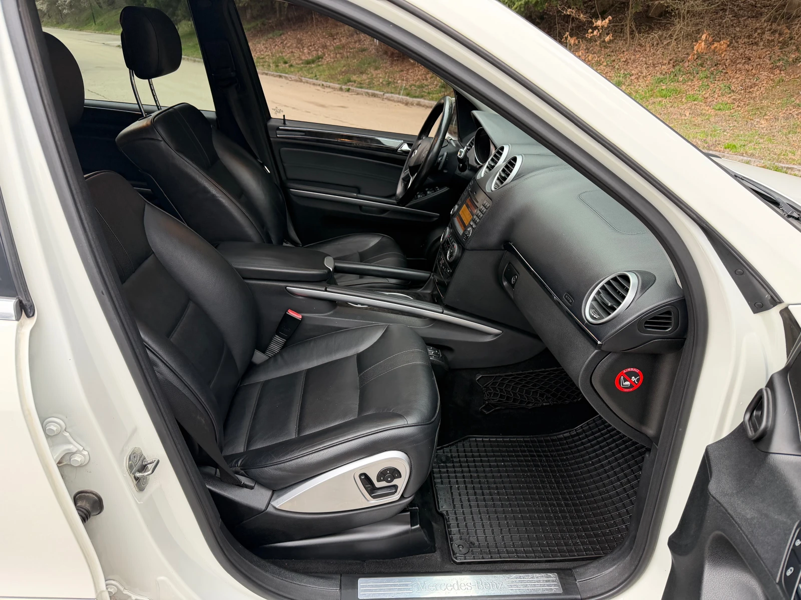 Mercedes-Benz ML 550 Евро 5, снимка 10 - Автомобили и джипове - 54059904