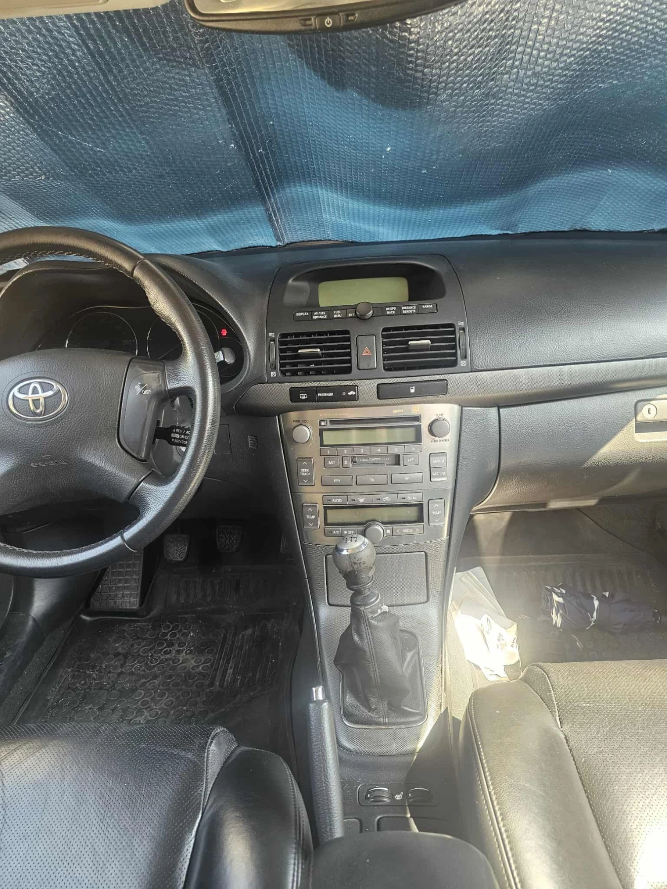 Toyota Avensis, снимка 8 - Автомобили и джипове - 54170026