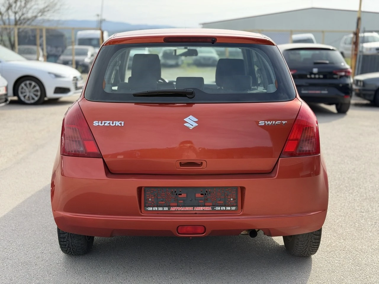 Suzuki Swift 1.3i, снимка 5 - Автомобили и джипове - 54233948