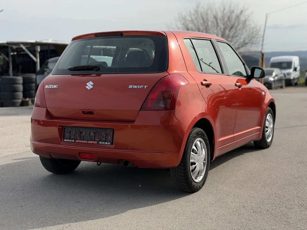 Suzuki Swift 1.3i, снимка 6 - Автомобили и джипове - 54233948