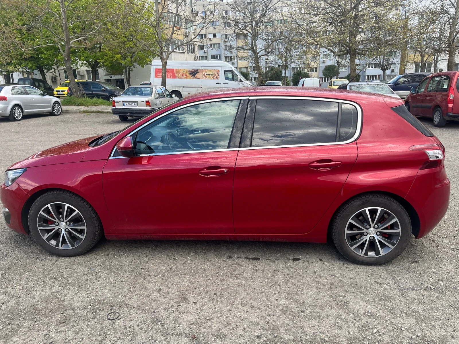 Peugeot 308 1.6 HDI FULL LED , снимка 5 - Автомобили и джипове - 54248848