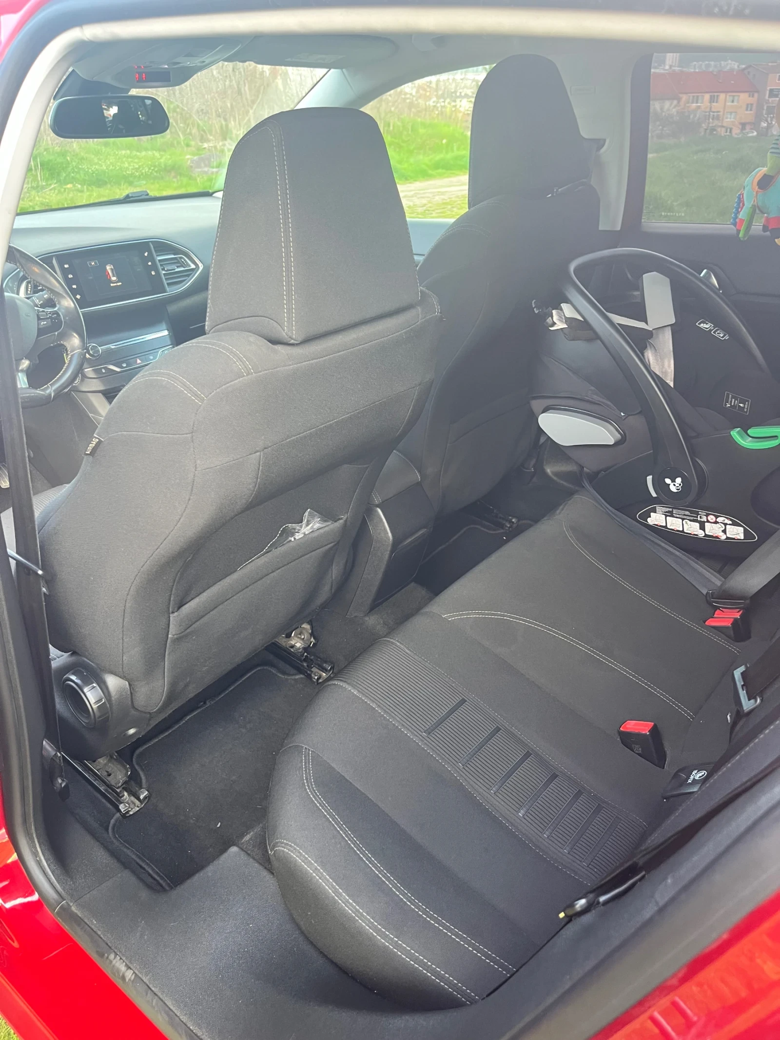 Peugeot 308 1.6 HDI FULL LED , снимка 11 - Автомобили и джипове - 54248848