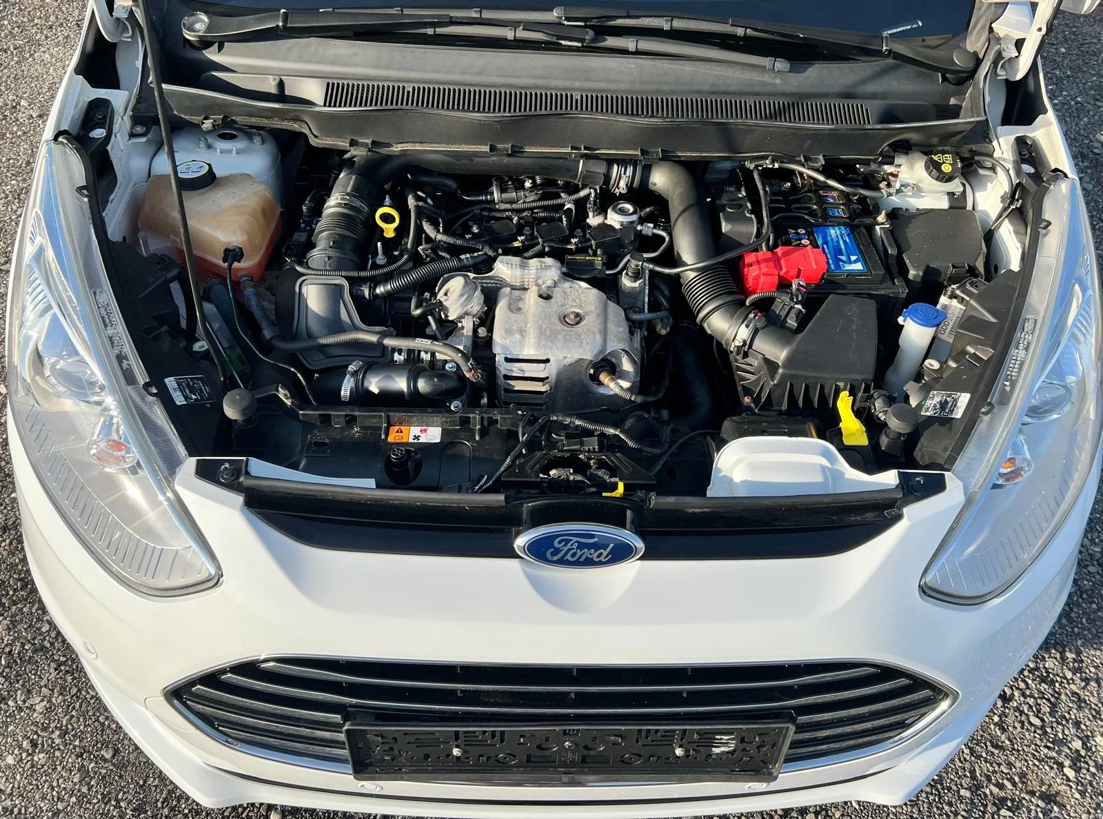 Ford B-Max 1.0i ECOBOOST, снимка 13 - Автомобили и джипове - 54306938