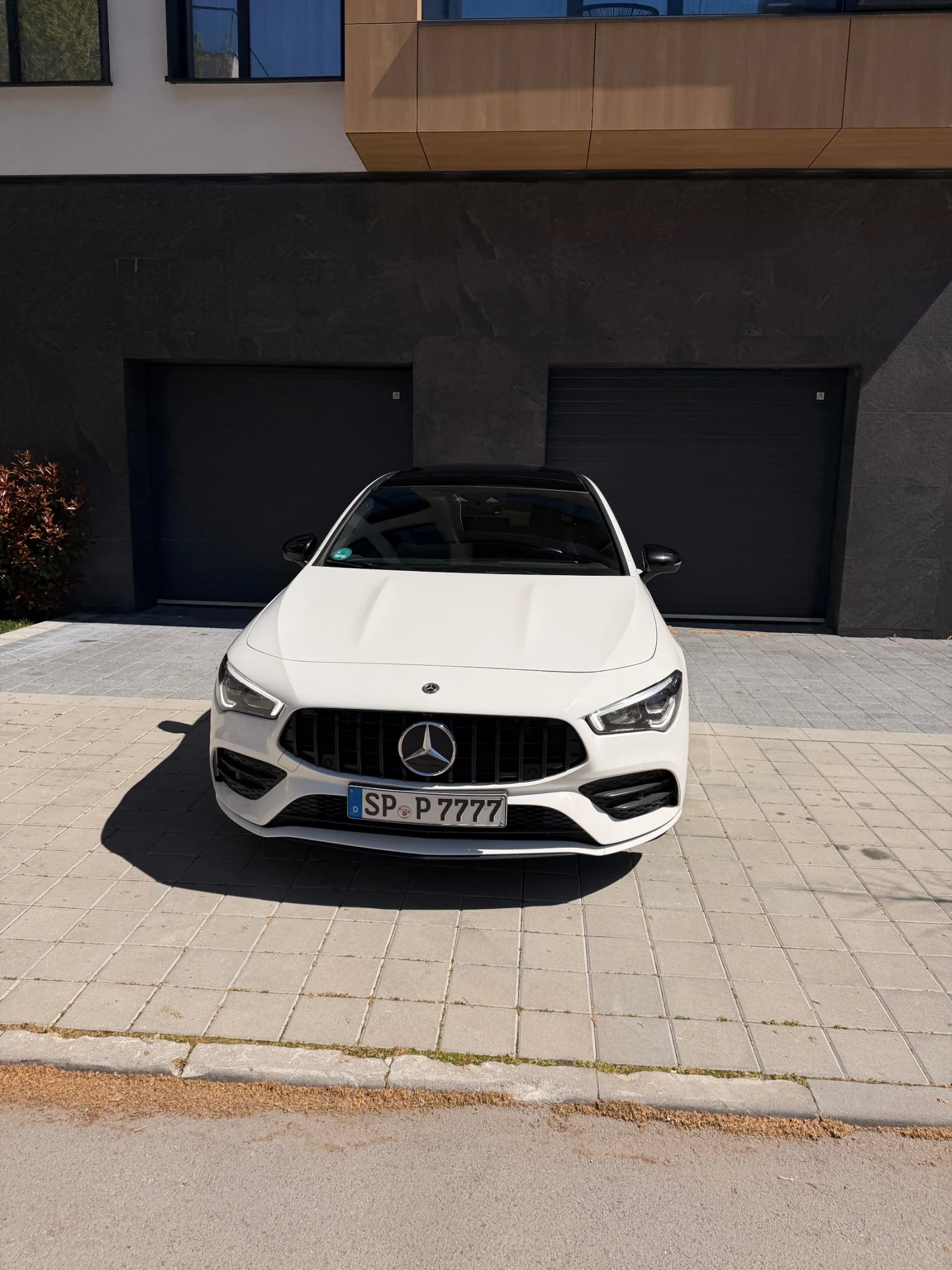 Mercedes-Benz CLA 220, снимка 3 - Автомобили и джипове - 54598890