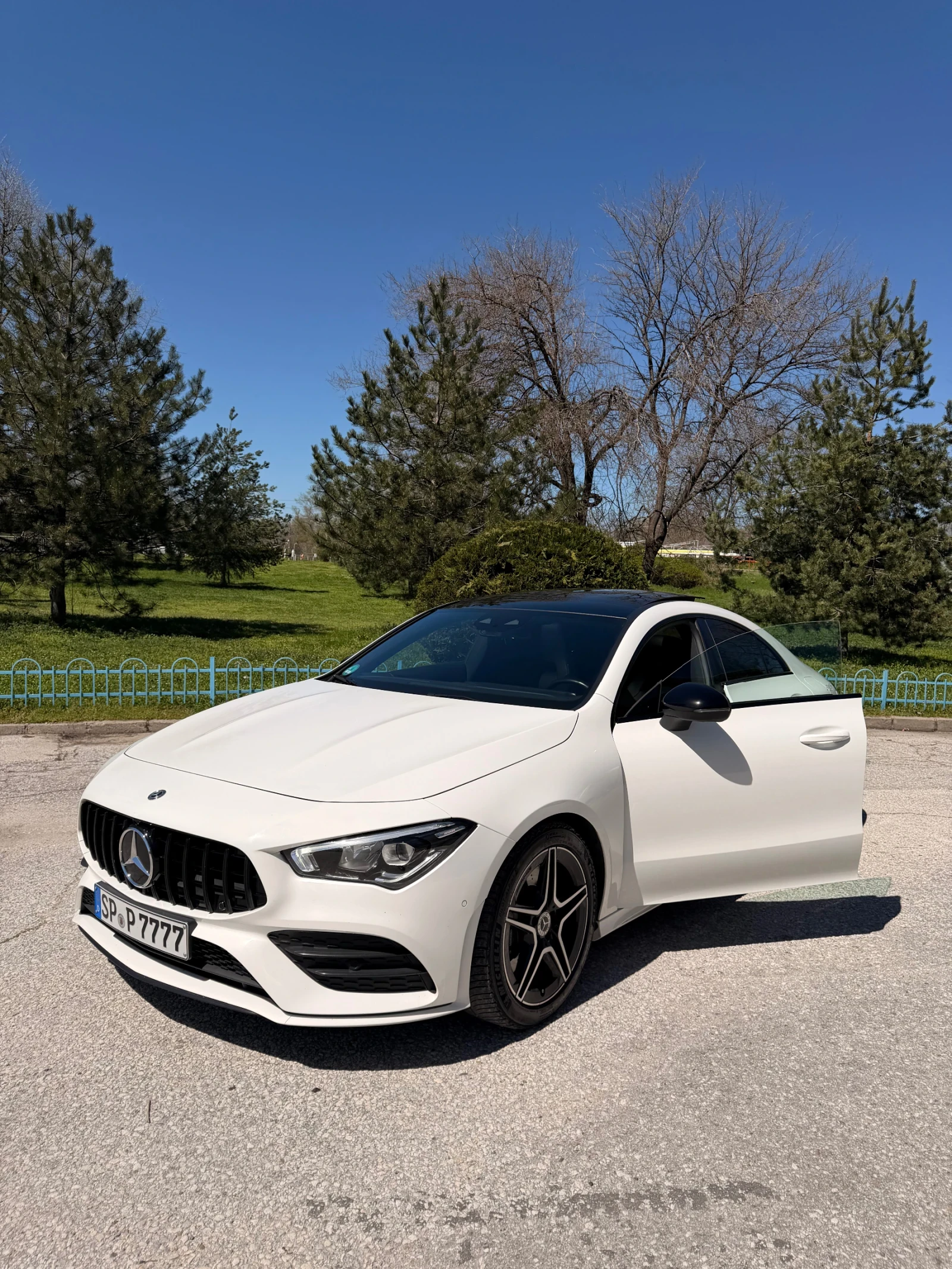 Mercedes-Benz CLA 220, снимка 4 - Автомобили и джипове - 54598890