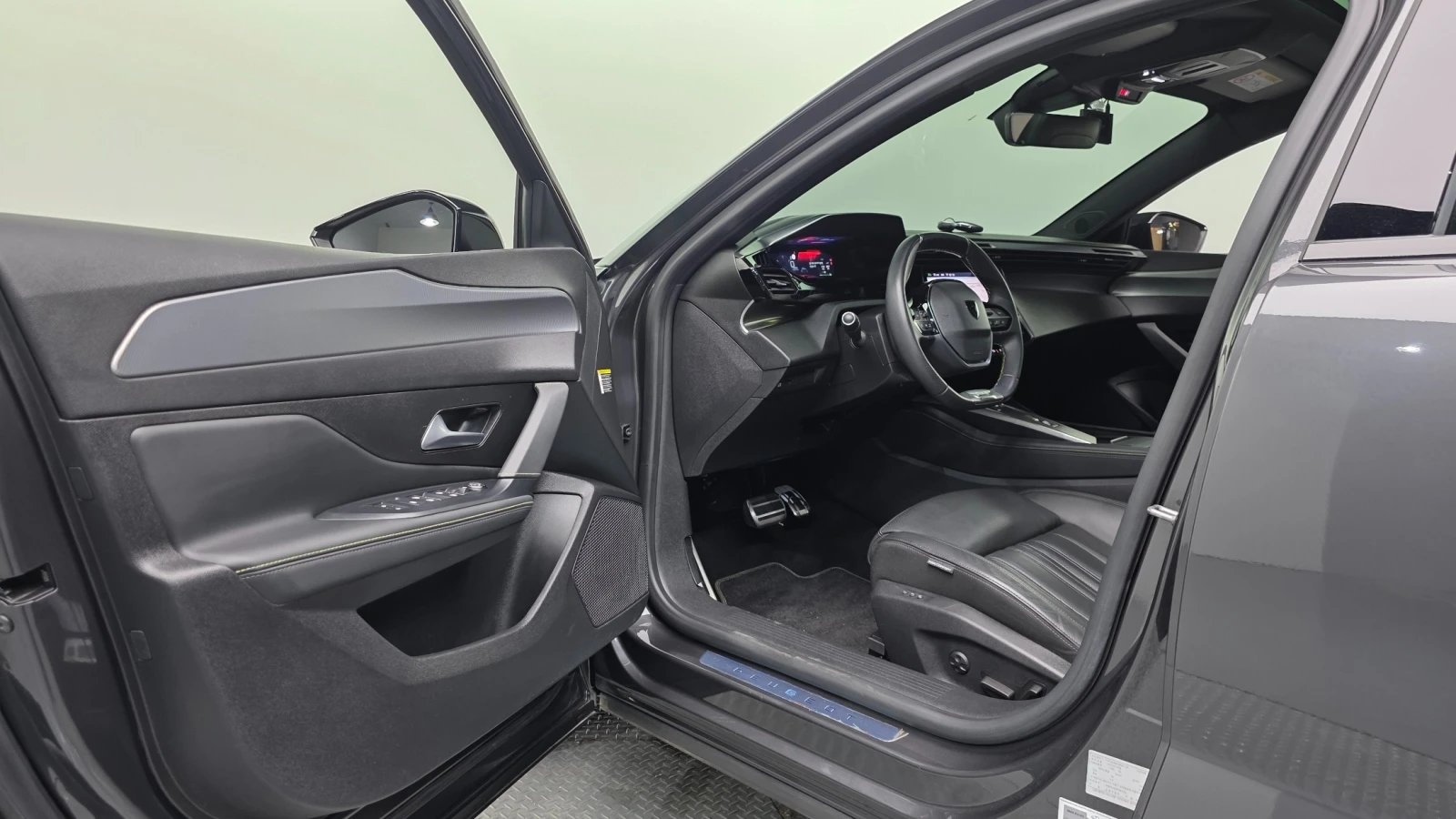 Peugeot 408 1.2 PureTech GT, снимка 10 - Автомобили и джипове - 54819136