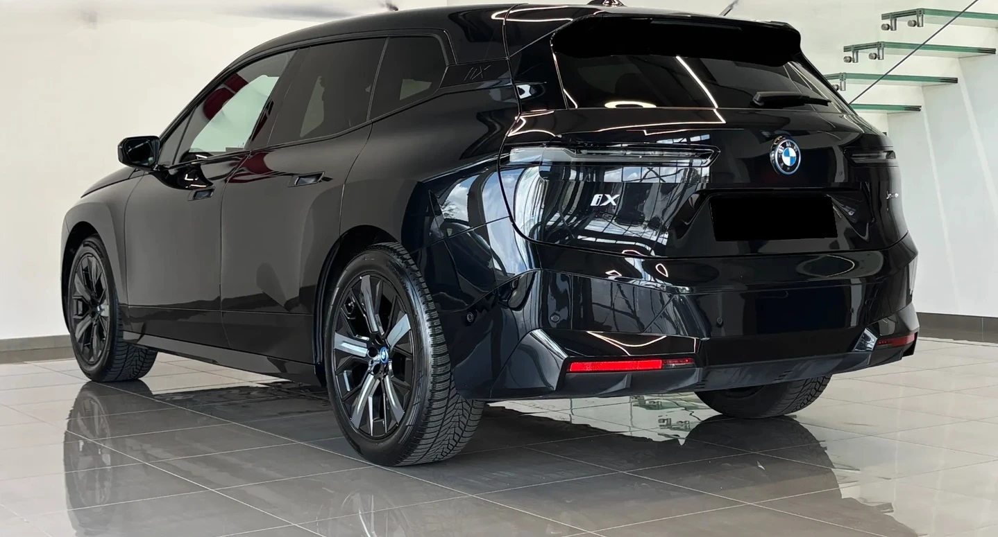 BMW iX xDrive40, снимка 4 - Автомобили и джипове - 55402050