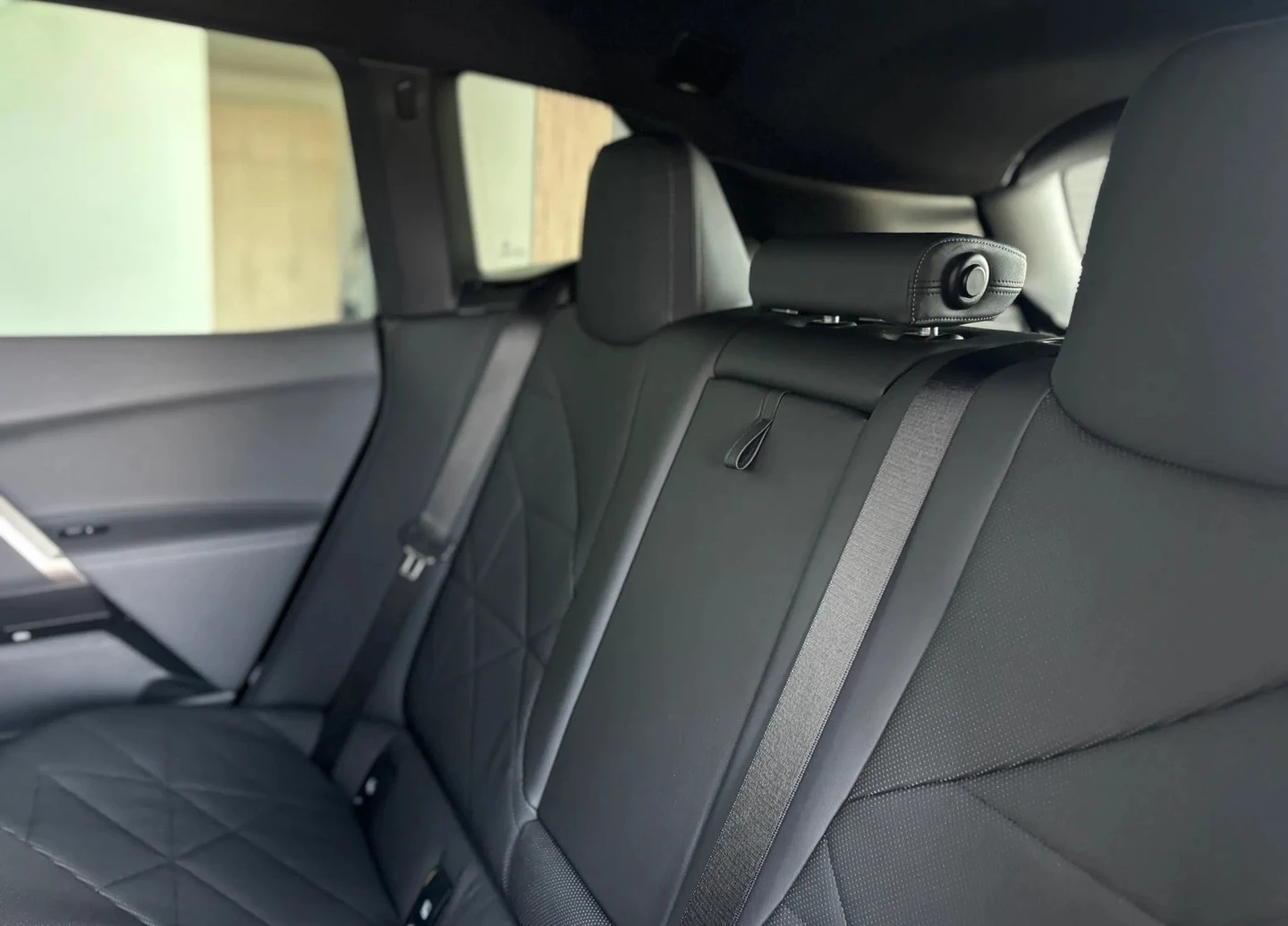 BMW iX xDrive40, снимка 7 - Автомобили и джипове - 55402050