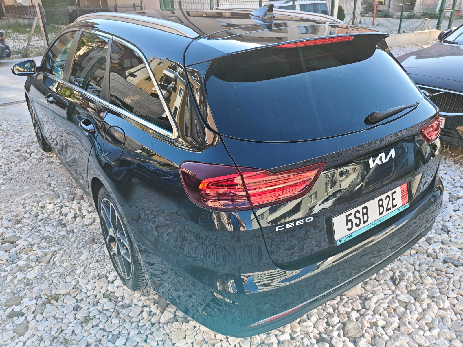 Kia Ceed 1.5 T-GDi 160к.с ТОП, снимка 5 - Автомобили и джипове - 55584401
