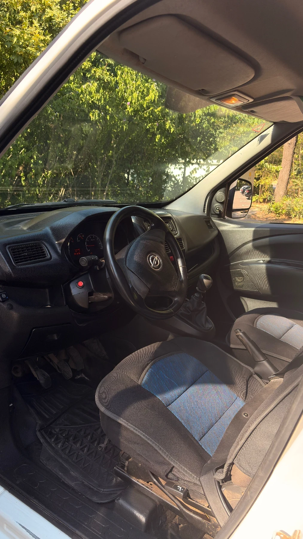 Opel Combo, снимка 6 - Автомобили и джипове - 55803381