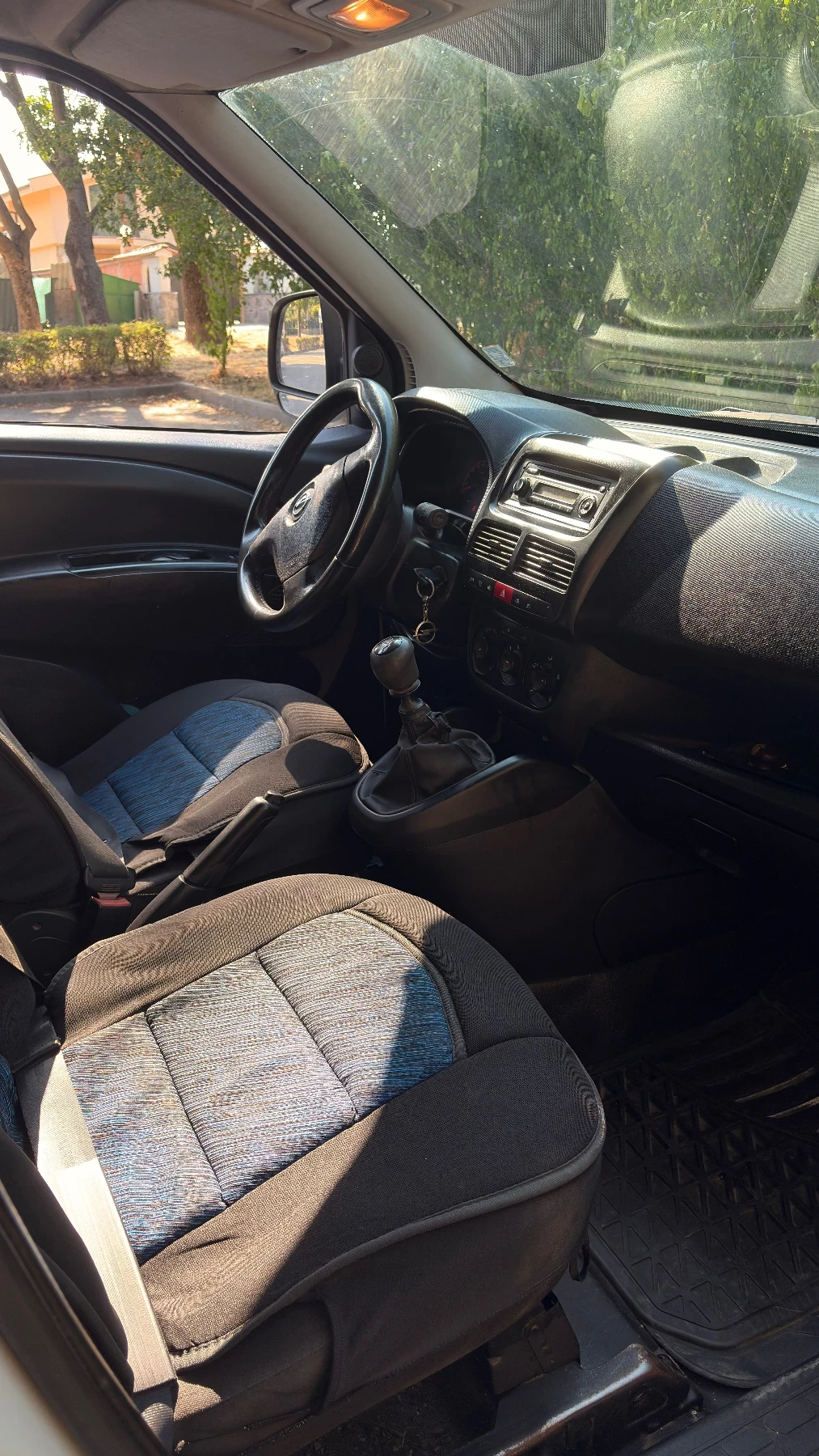 Opel Combo, снимка 7 - Автомобили и джипове - 55803381