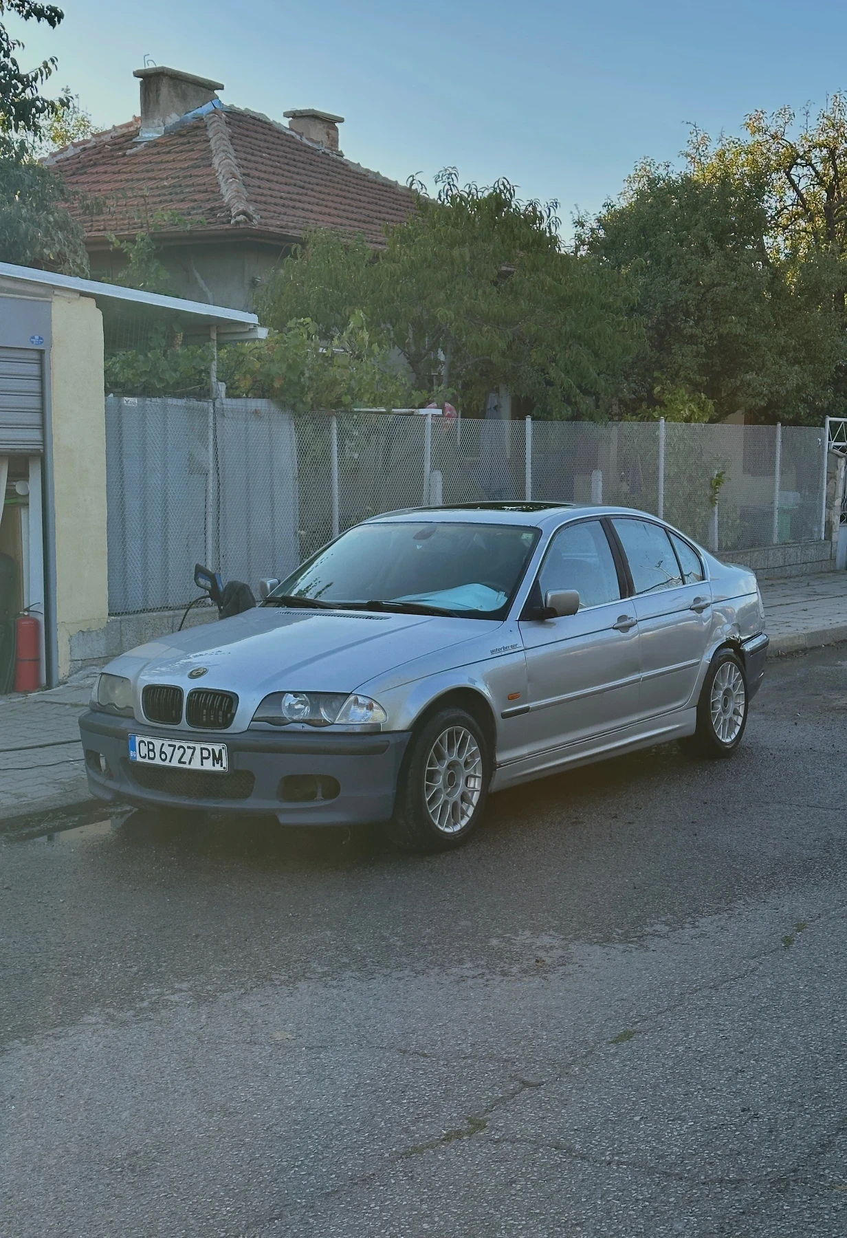 BMW 320 320i, снимка 2 - Автомобили и джипове - 56051853
