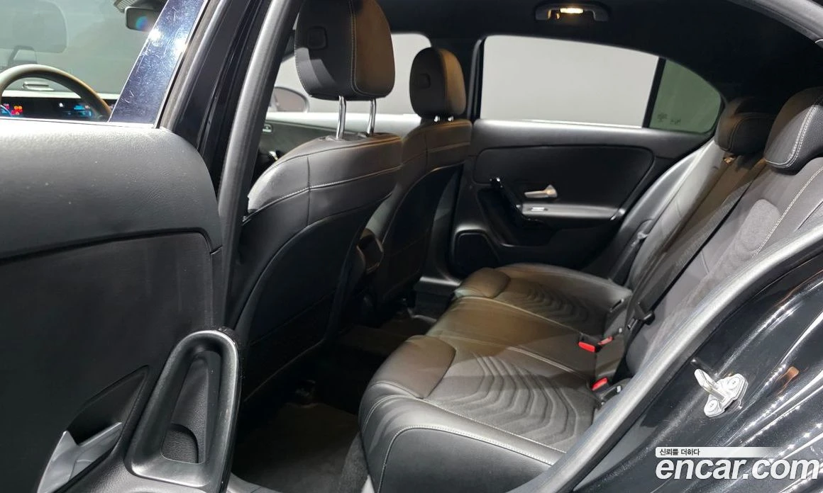 Mercedes-Benz A 220 A220 Hatchback, снимка 12 - Автомобили и джипове - 56117027