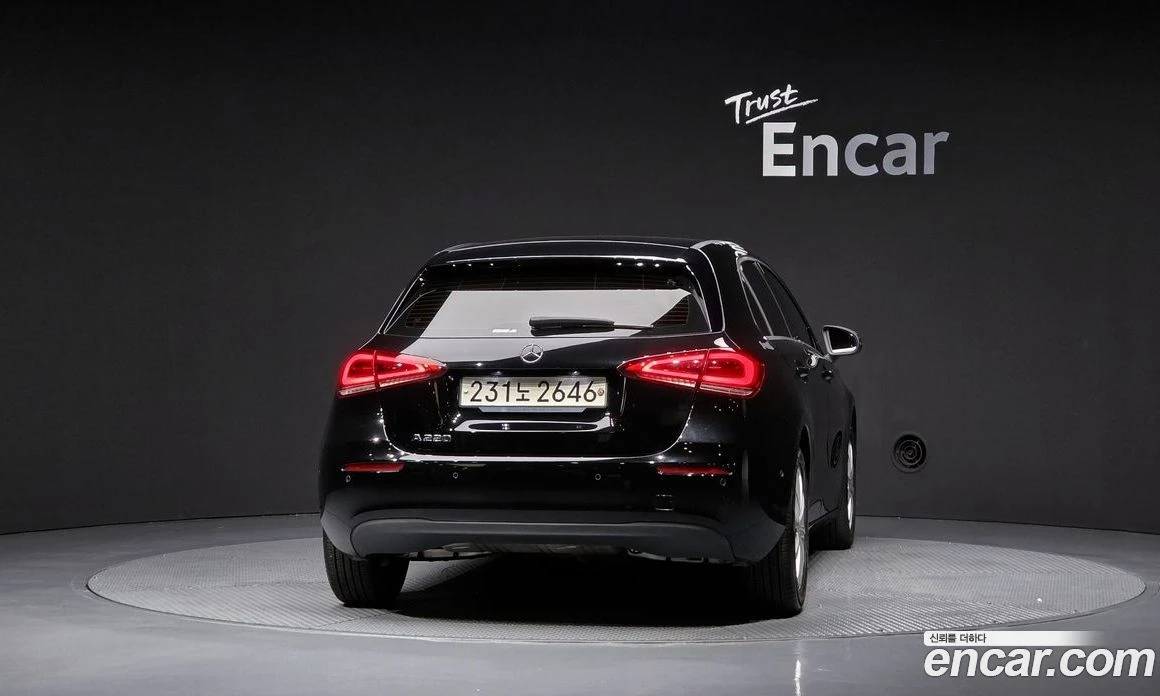 Mercedes-Benz A 220 A220 Hatchback, снимка 4 - Автомобили и джипове - 56117027