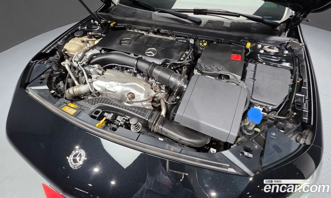 Mercedes-Benz A 220 A220 Hatchback, снимка 6 - Автомобили и джипове - 56117027