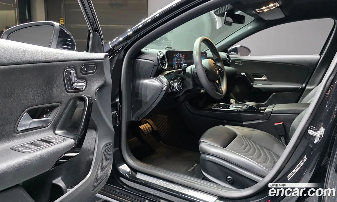Mercedes-Benz A 220 A220 Hatchback, снимка 10 - Автомобили и джипове - 56117027